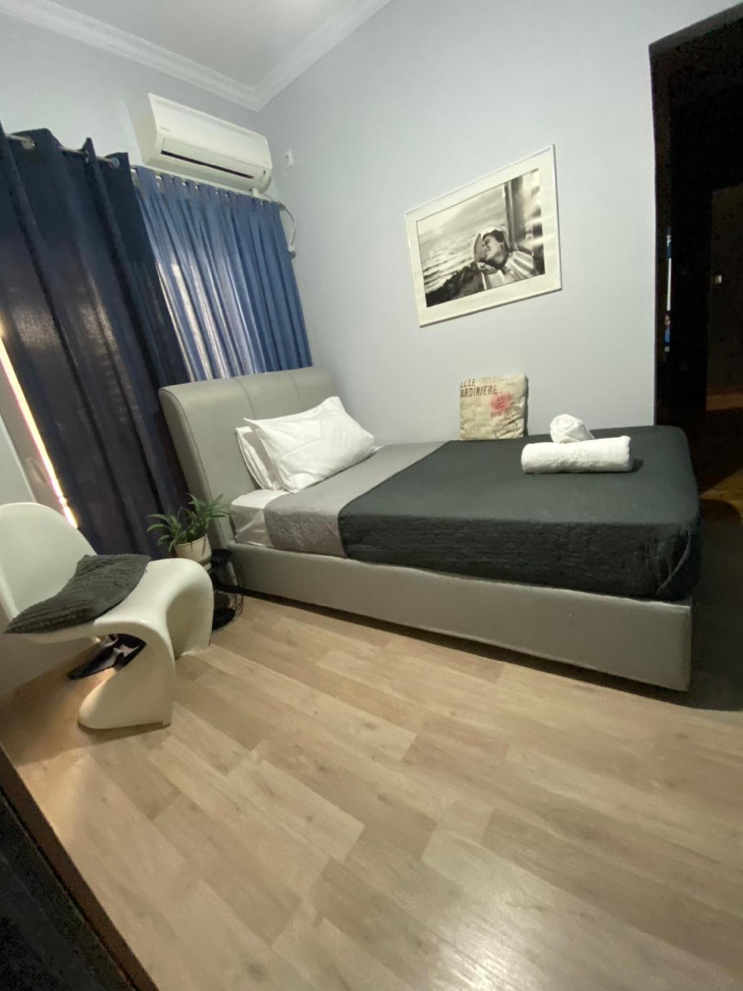 Marina Zeas Seaview House-Marinaq Apartment Piraeus Exterior photo